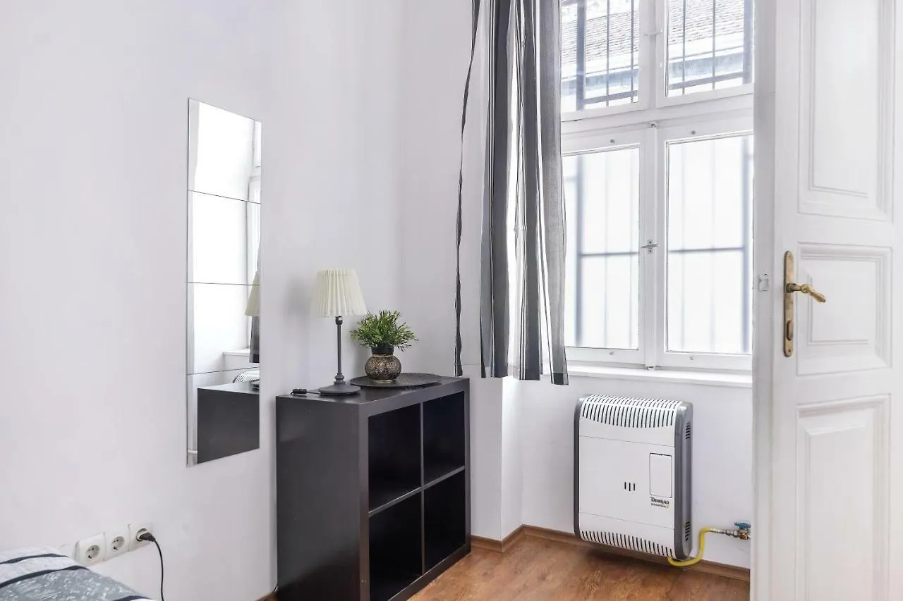 Prime Home Midtown Budapest 0*,